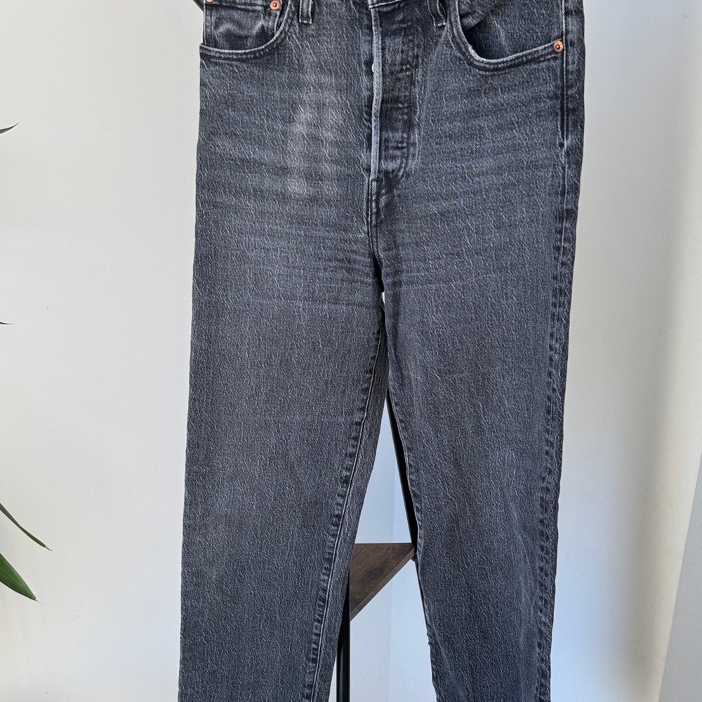 LEVI’S Ribcage Straight Ankle | Grey | Women’s 27 - Picture 4 of 10